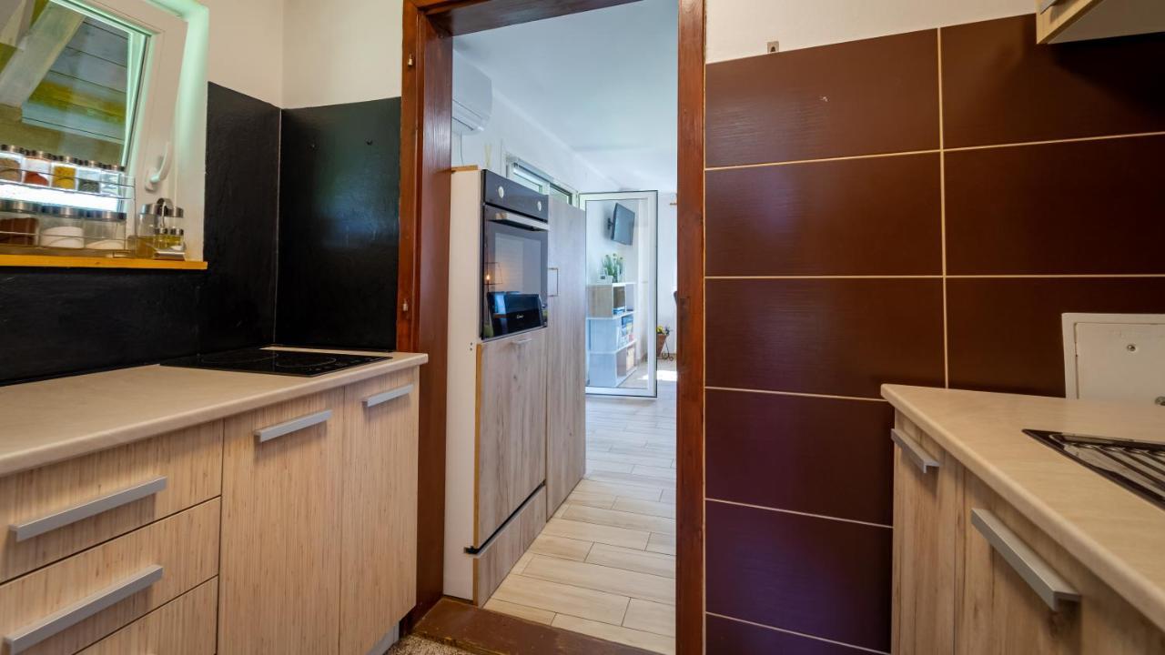 Holiday Home "Sleme" With Jacuzzi, Big Garden And Arbor With Fireplace Skrad Extérieur photo